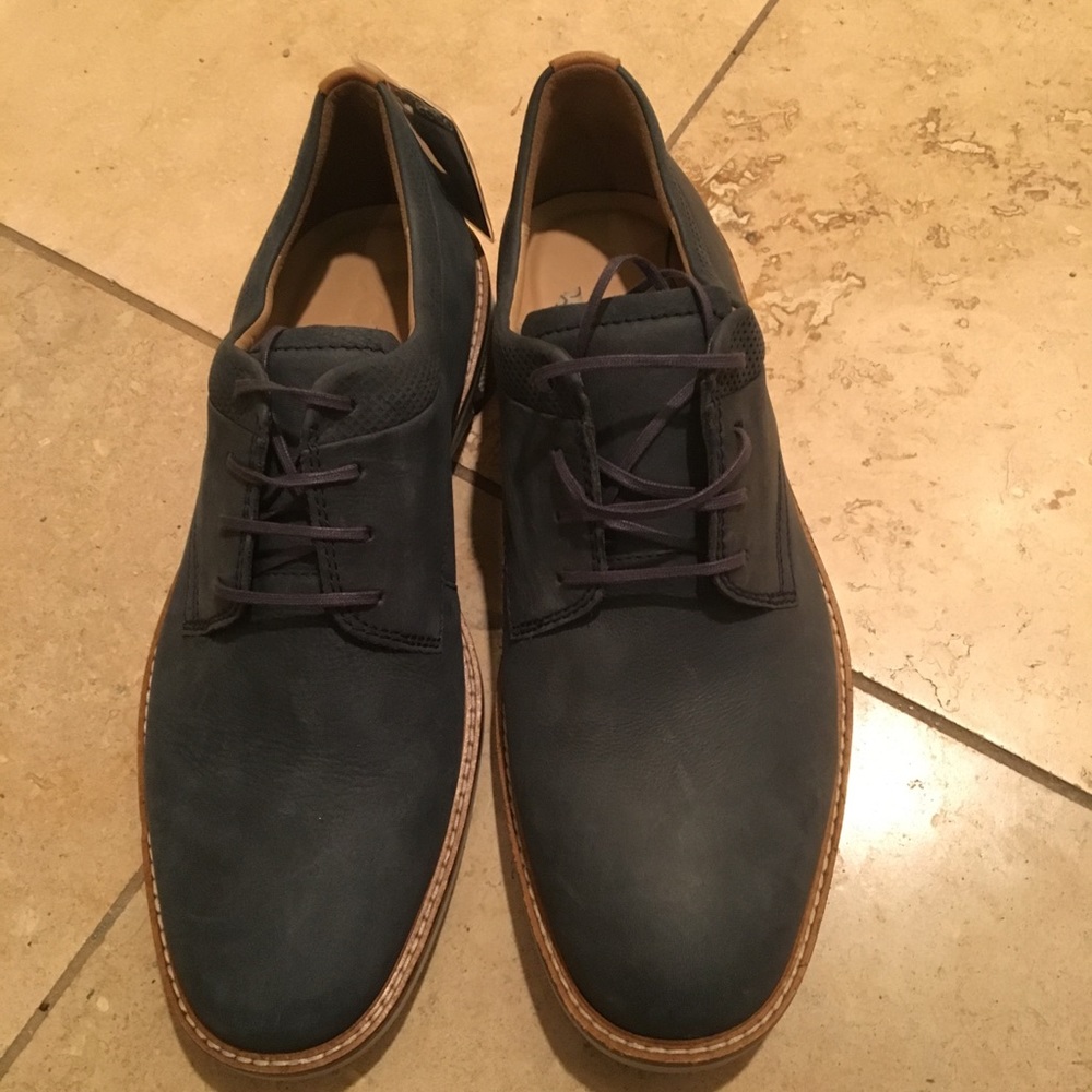 Ecco 홈홚홣’홨 blue leather shoes sz 41 or 9.